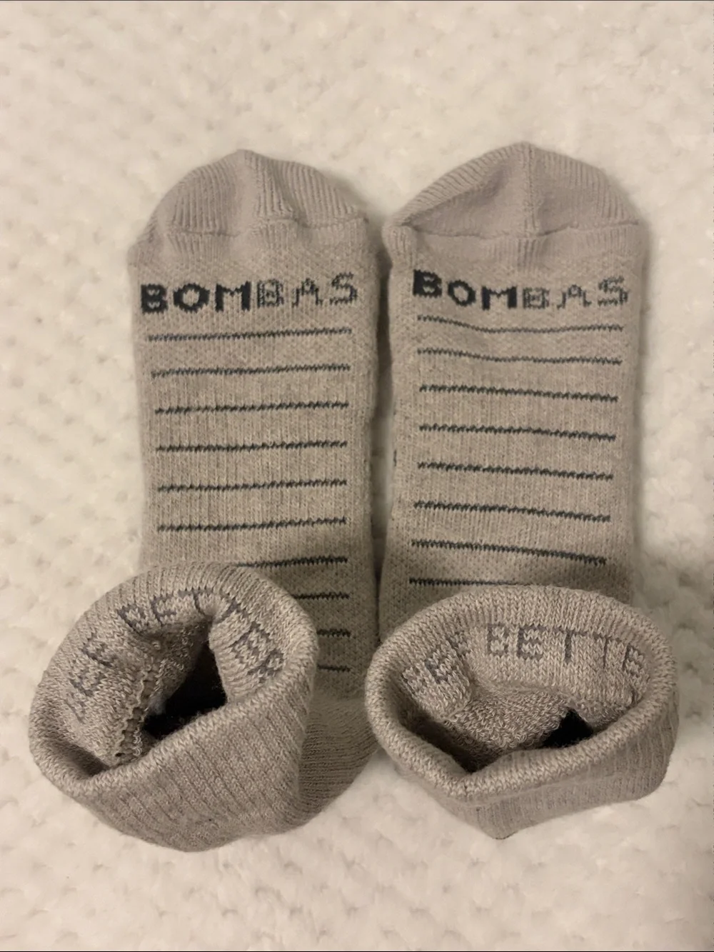 NWOT Bombas Hiking Quarter Socks, 1 Pair Light Gray - Medium